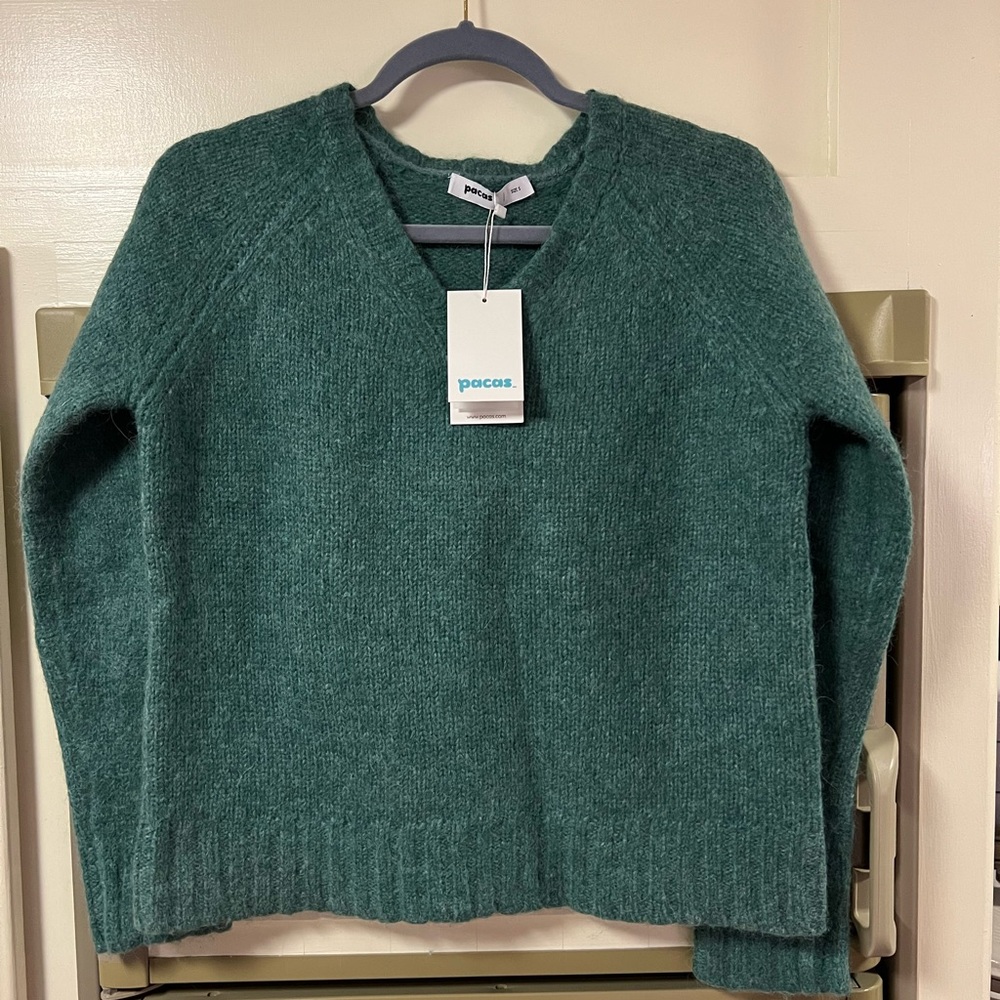 Pacas Alpaca Wool Boxy V Neck Sweater